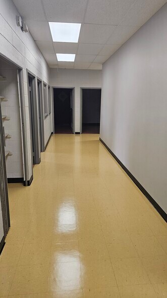 More Photos Of 2420 Grenoble Rd, Richmond Light Manufacturing For Sale