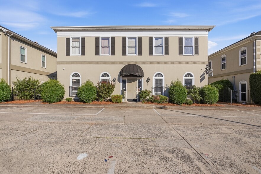 Primary Photo Of 5808 Monroe Rd, Charlotte Office For Sale