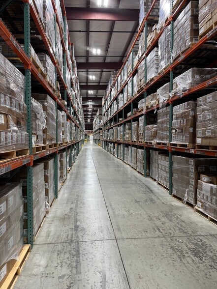 More Photos Of 1401-1441 Ontario Rd, Green Bay Warehouse For Lease