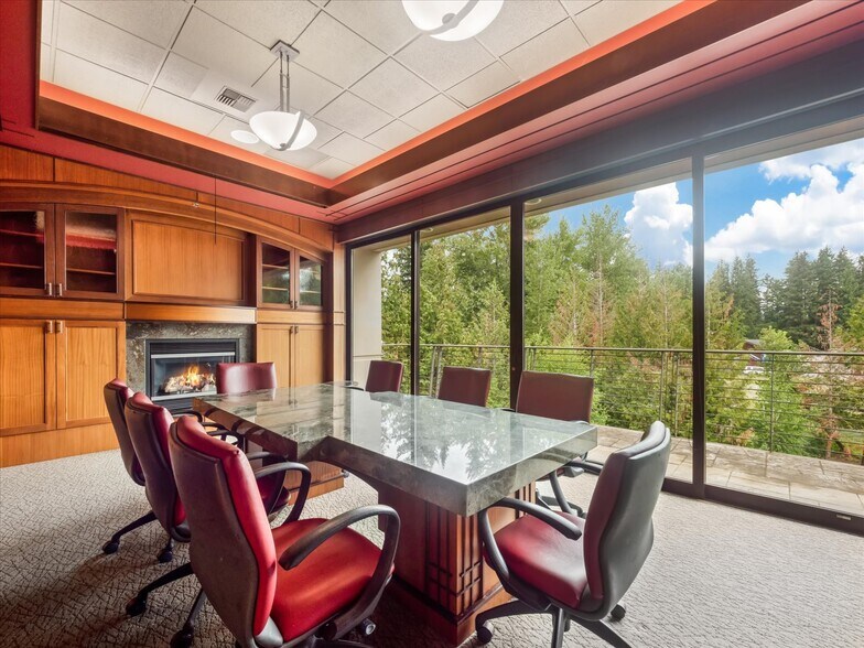 More Photos Of 23175 224th Pl SE, Maple Valley Flex For Lease