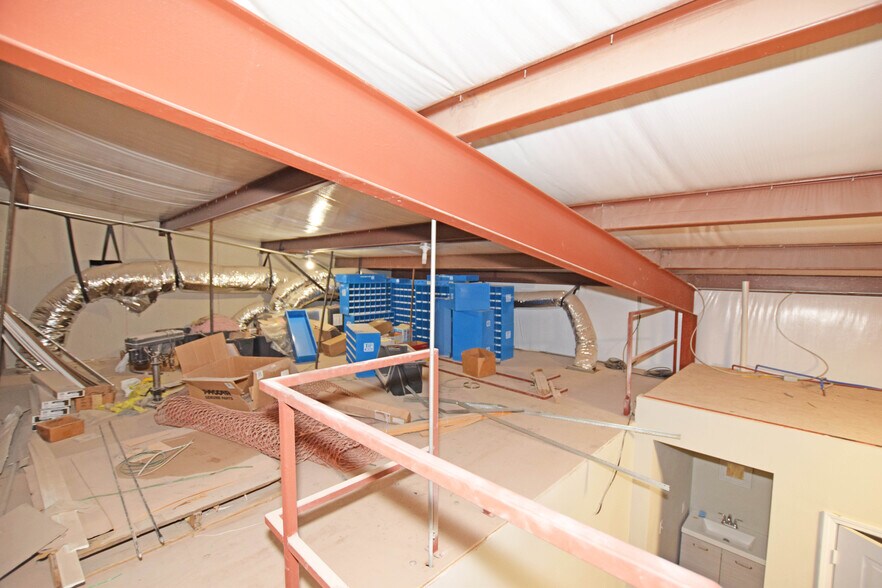 More Photos Of 10503 W County Rd 72, Midland Warehouse For Lease