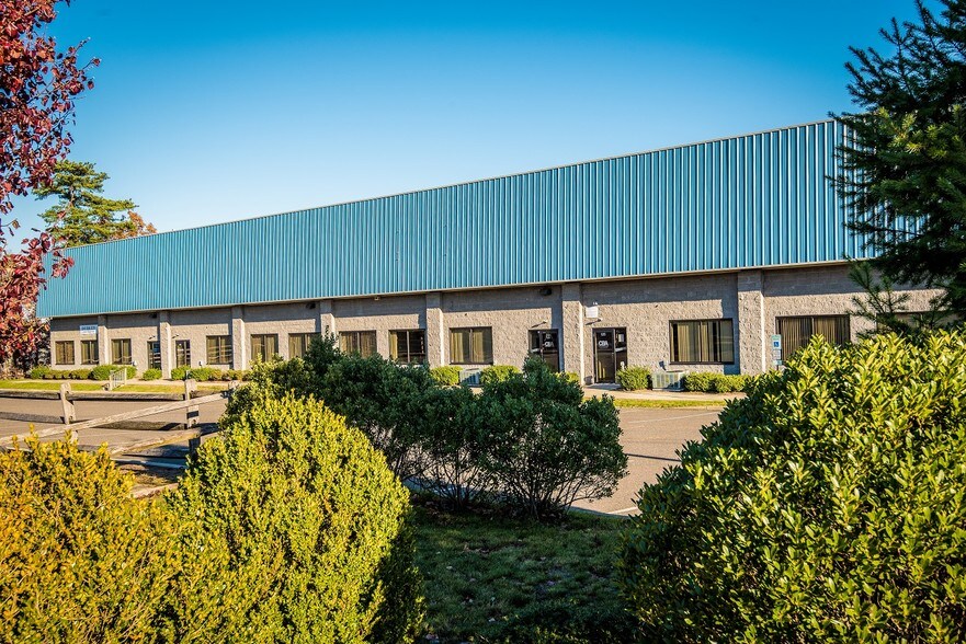 Primary Photo Of 125 Kenyon Dr, Lakewood Light Distribution For Lease