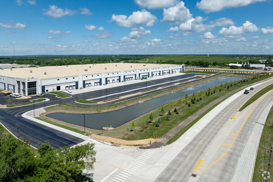 More Photos Of 1401 N. Kirk Road, Batavia Distribution For Sale