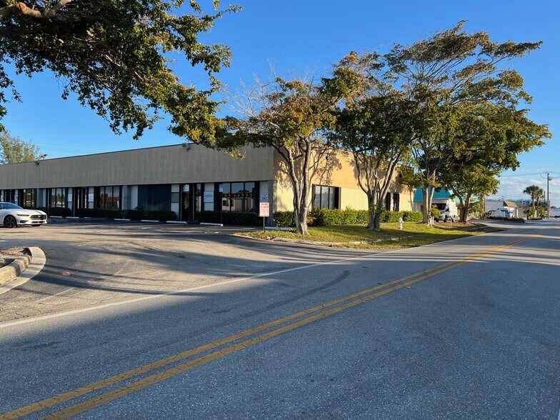 More Photos Of 1530 Cypress Dr, Jupiter Light Manufacturing For Lease