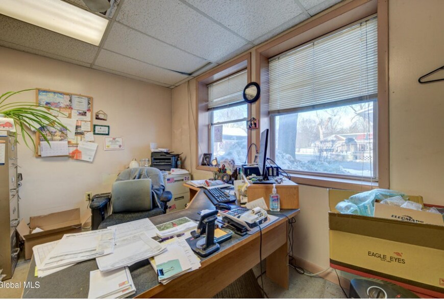 More Photos Of 46 W Grand St, Palatine Bridge Freestanding For Sale