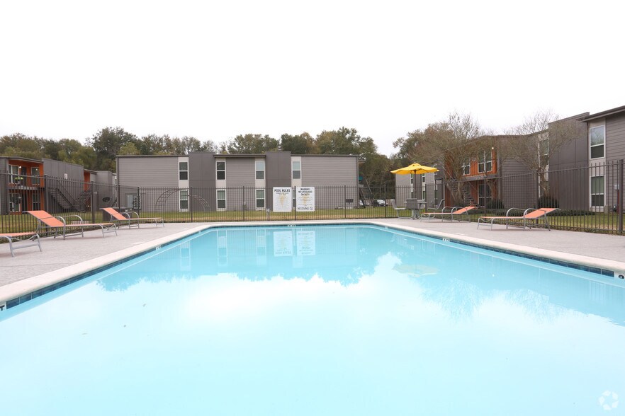 More Photos Of 3619 Texas St, Lake Charles Apartments For Sale