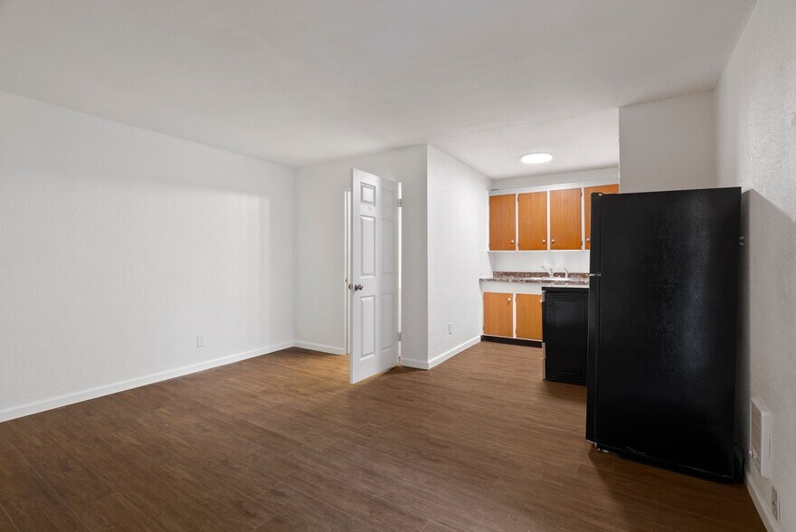 More Photos Of 901 S Lincoln St, Spokane Multifamily For Sale