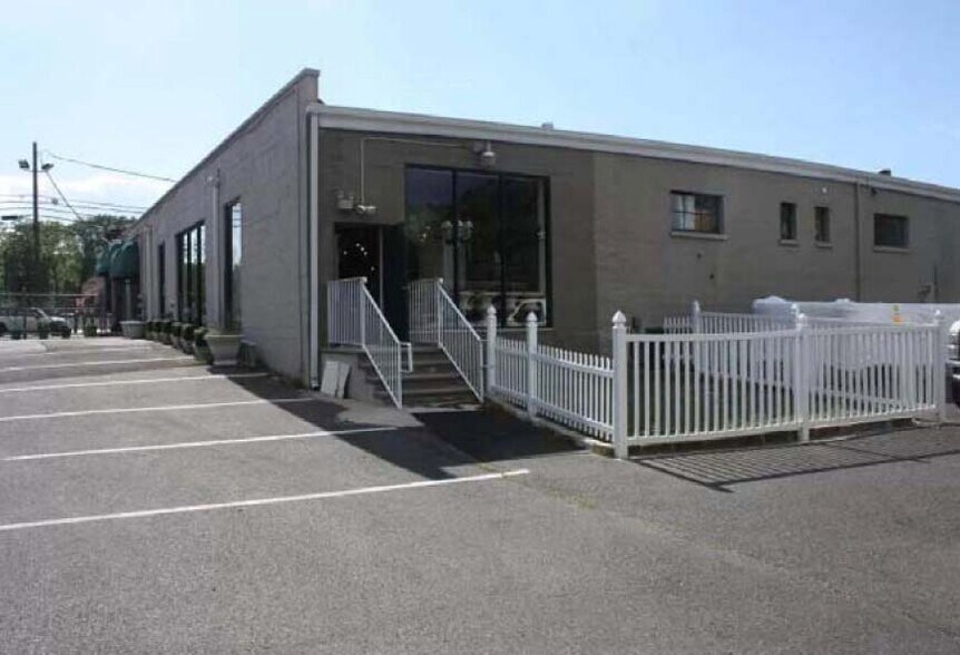 More Photos Of 1035 US Highway 9, Howell Storefront Retail Office For Lease