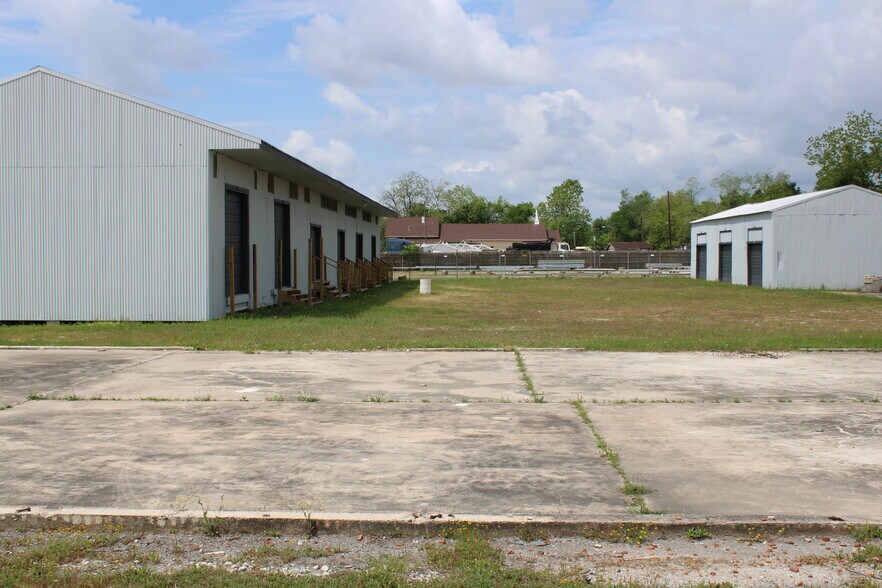 More Photos Of 470-474 S 4th St, Beaumont Industrial For Sale