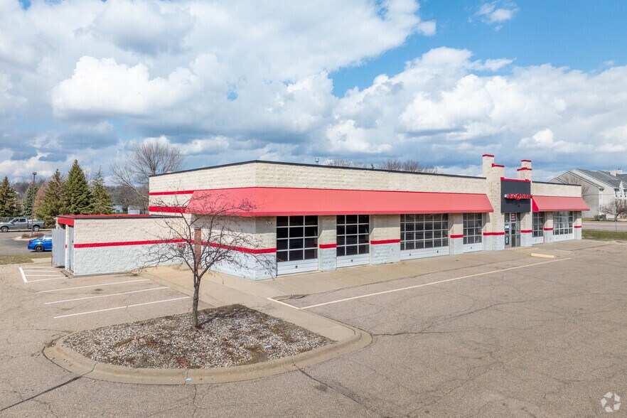 More Photos Of 1271 Tasha Blvd, Shakopee General Retail For Sale