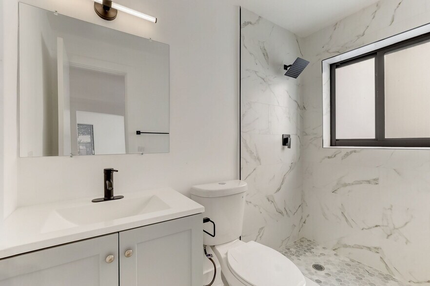 More Photos Of 2121 NE 51st Ct, Fort Lauderdale Apartments For Sale