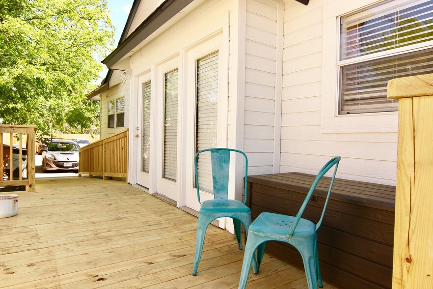 More Photos Of 910 E Cesar Chavez St, Austin Office For Lease