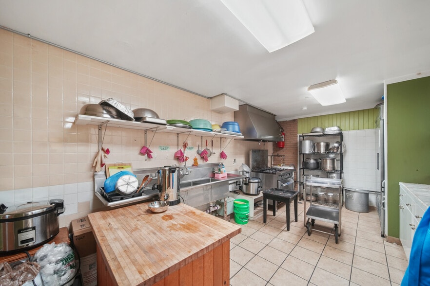 More Photos Of 800 Beau Drive, Des Plaines Religious Facility For Sale