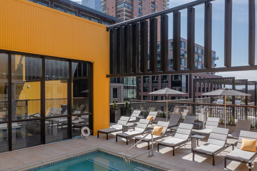 More Photos Of 1661 Market St, Denver Apartments For Lease