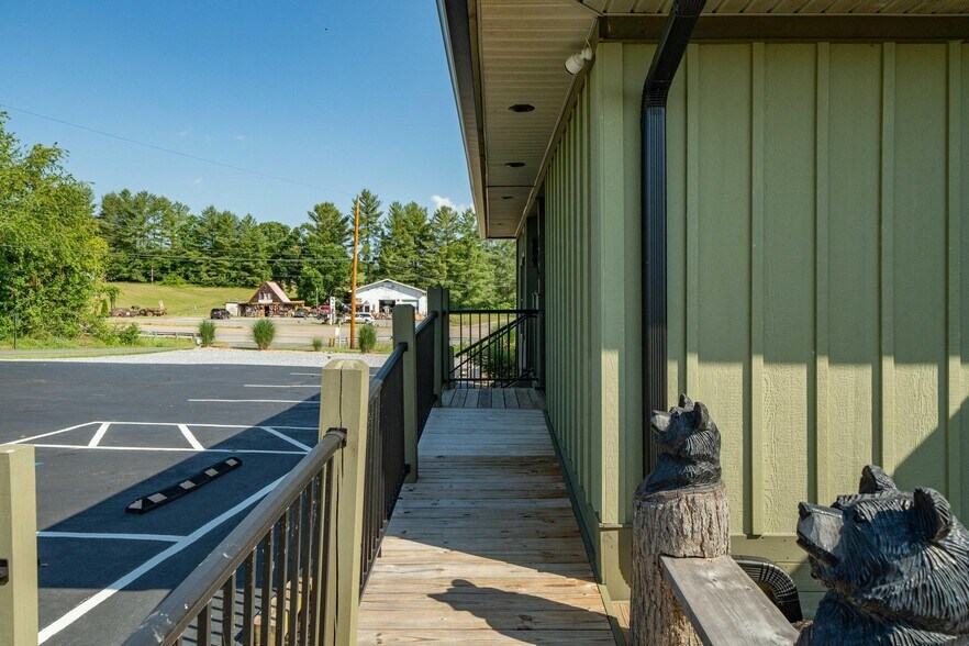 More Photos Of 364 Opie Arnold Rd, Limestone Medical For Sale
