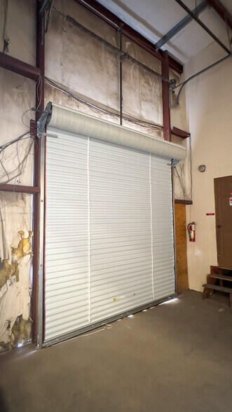 More Photos Of 1345 Geronimo Dr, El Paso Distribution For Sale