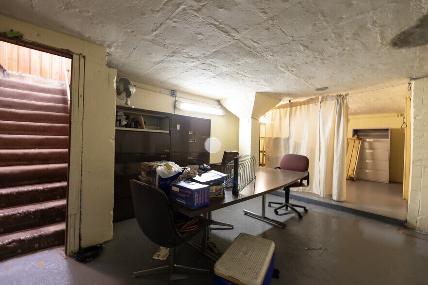 More Photos Of 5-11 Livingstone St, Boston Industrial For Sale