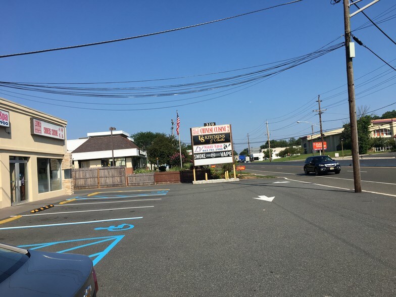 More Photos Of 319-325 State Route 10, East Hanover General Retail For Lease