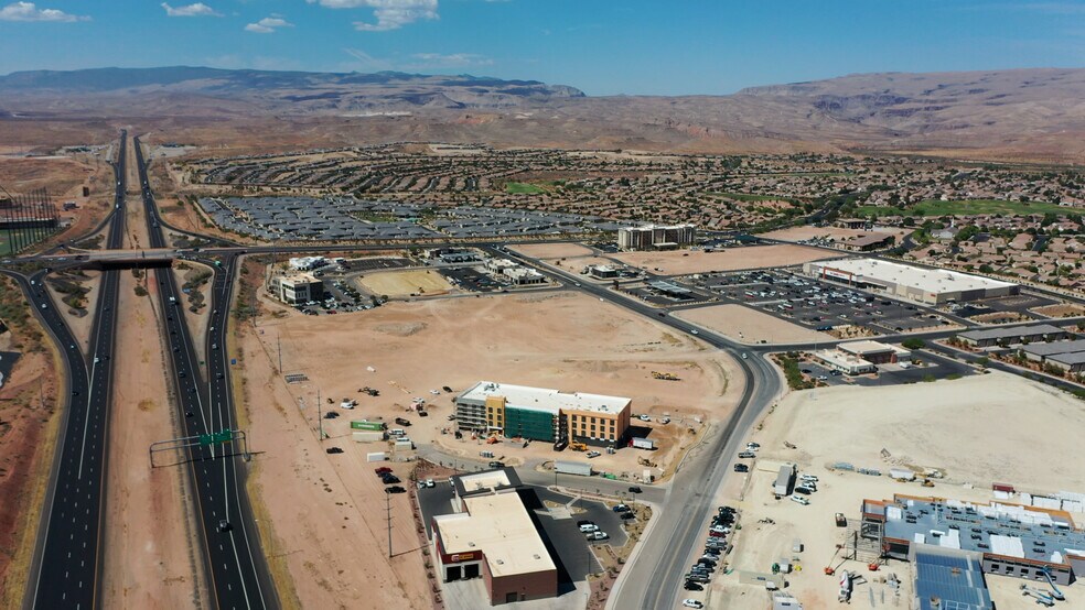 More Photos Of 4609 Pioneer Rd, St George General Retail For Lease