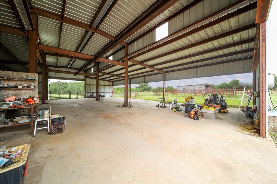 More Photos Of 128 Duke Rd, Bedias Land For Sale