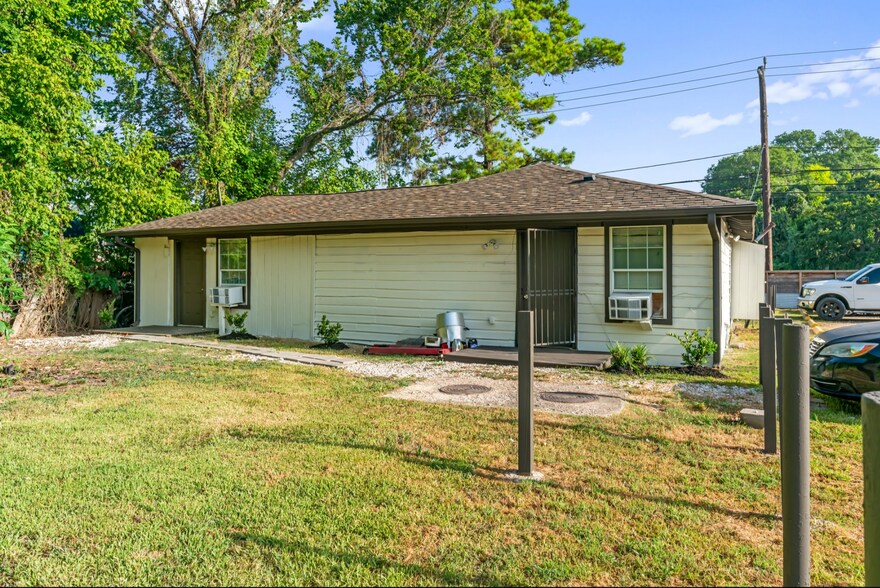 More Photos Of 6210 Laura Koppe Rd, Houston Apartments For Sale