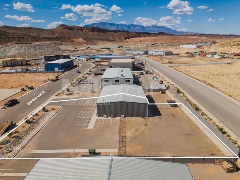 More Photos Of 171 S Mechanical Dr, Washington Warehouse For Lease