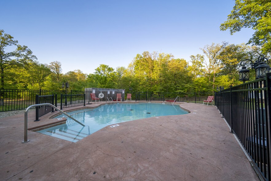 More Photos Of 446724 E 390 Rd, Langley Hotel For Sale