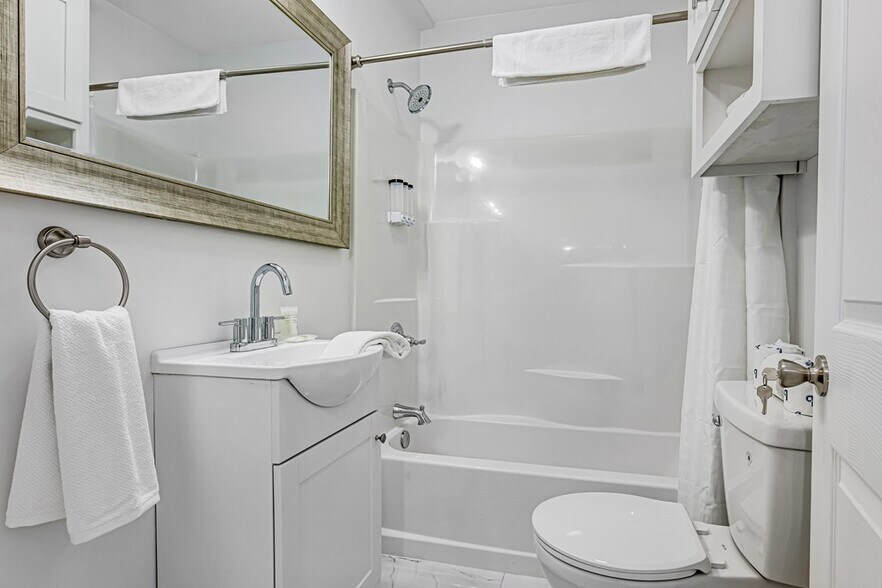 More Photos Of 2565 N State Highway 16, Fredericksburg Specialty For Sale