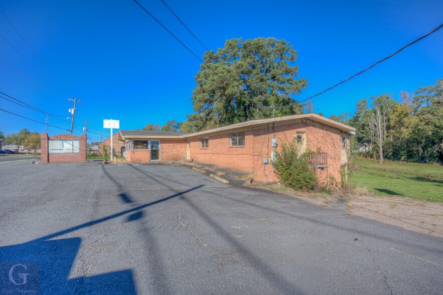 More Photos Of 435 Homer Rd, Minden Medical For Sale