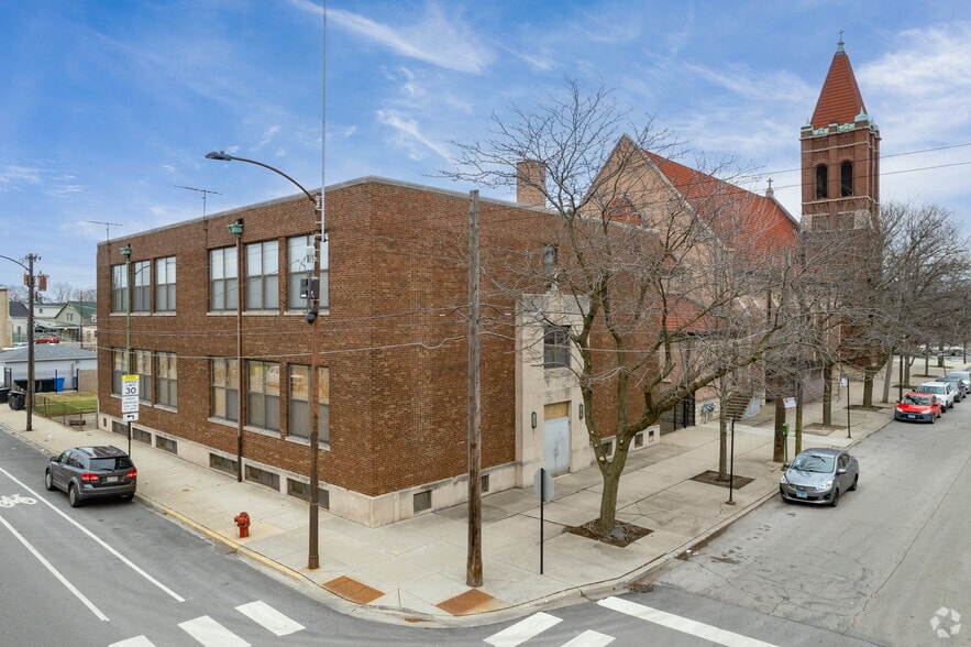 More Photos Of 9546 S Ewing Ave, Chicago Religious Facility For Sale