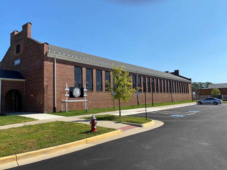 More Photos Of Intersection Of Silverbrook Rd & White Spruce Way, Lorton Supermarket For Lease