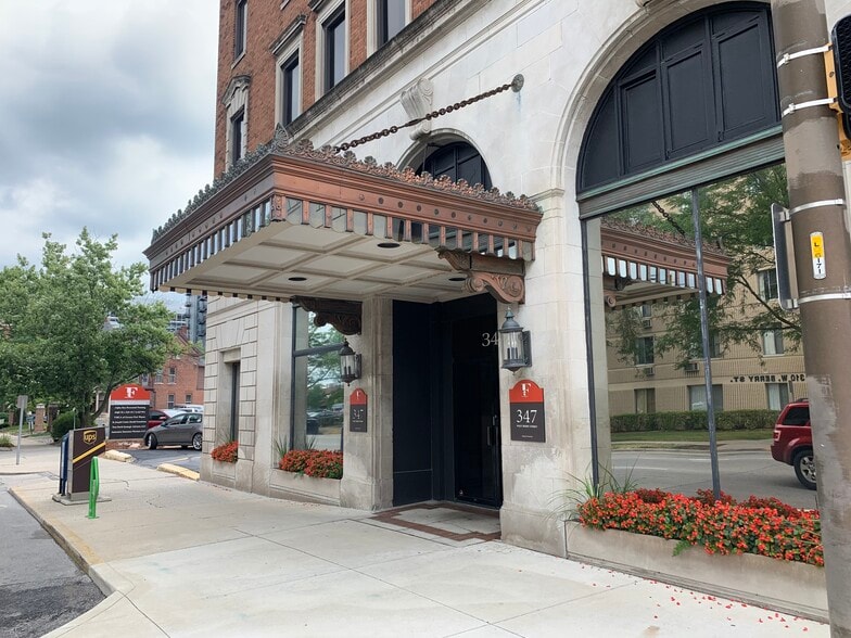 More Photos Of 347 W Berry St, Fort Wayne Office For Lease