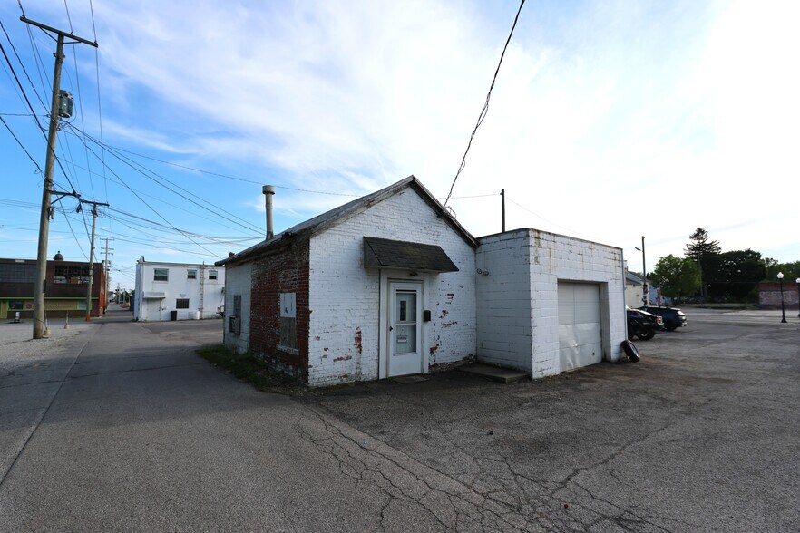 More Photos Of 322 N Sandusky Ave, Bucyrus Industrial For Sale