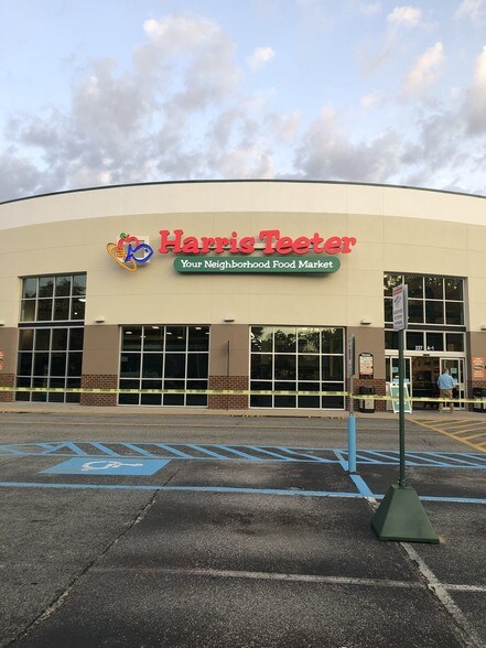 More Photos Of 217-237 Fox Hill Rd, Hampton Unknown For Lease