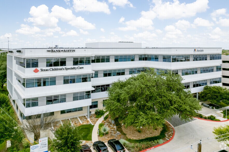 More Photos Of 8611 N Mo Pac Expy, Austin Medical For Lease