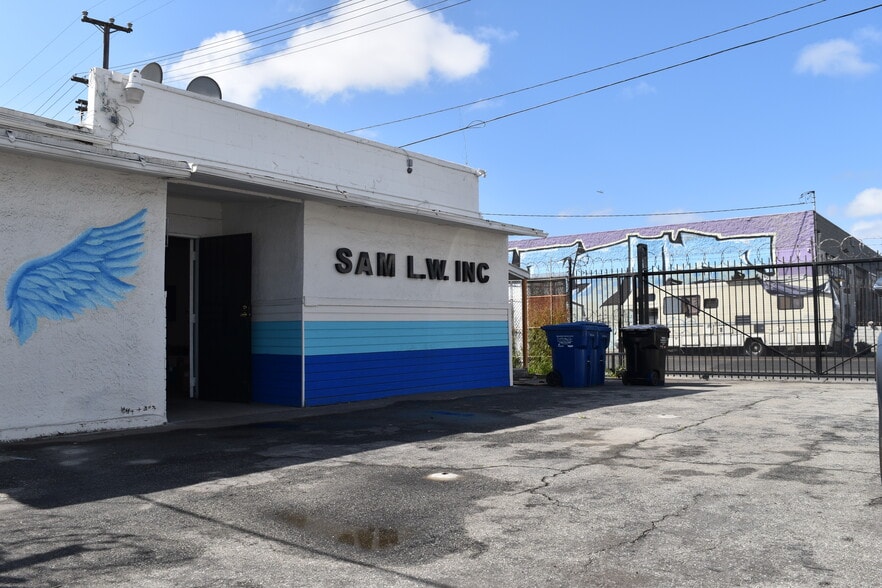 More Photos Of 3408 Trinity St, Los Angeles Warehouse For Lease