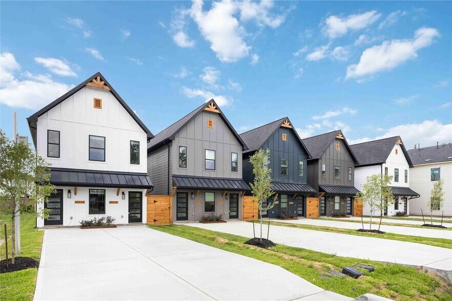 More Photos Of 8009 Cora st, Houston Multifamily For Sale