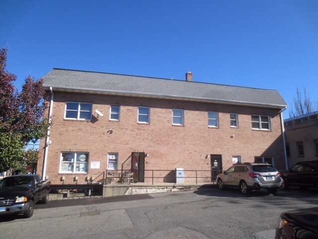 More Photos Of 111 Mill St, Greenwich Storefront Retail Office For Sale