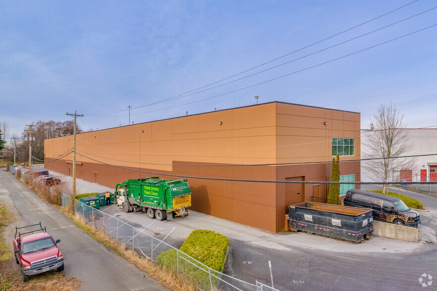 More Photos Of 23000 Fraserwood Way, Richmond Showroom For Lease
