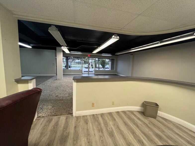 More Photos Of 6250 N Military Trl, West Palm Beach Showroom For Lease