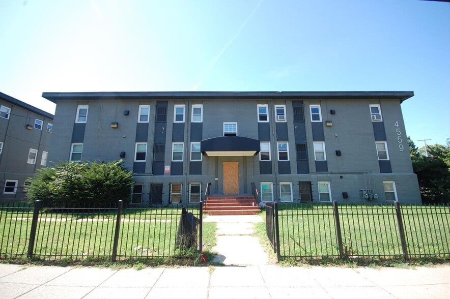 More Photos Of 4559-4569 Benning Rd SE, Washington Apartments For Sale
