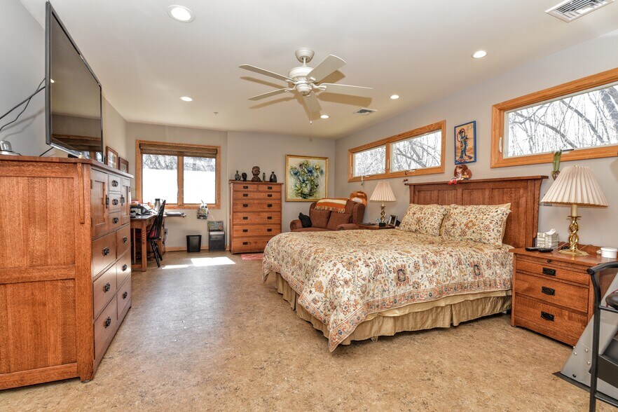 More Photos Of 455 Newark Pompton Tpke, Wayne Office Residential For Sale