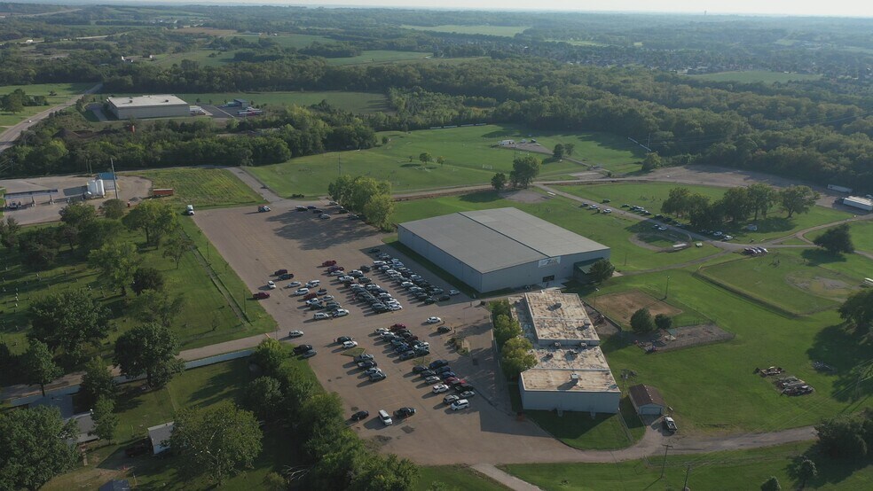 More Photos Of 3907 SW Burlingame Rd, Topeka Office For Sale