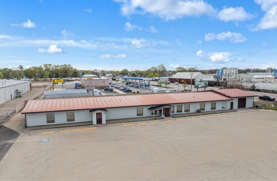 Primary Photo Of 312 W Simplot Blvd, Caldwell Office For Lease