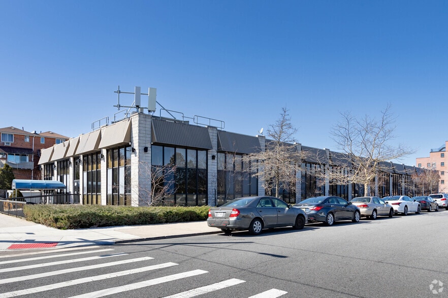 More Photos Of 2270 Kimball St, Brooklyn Medical For Sale