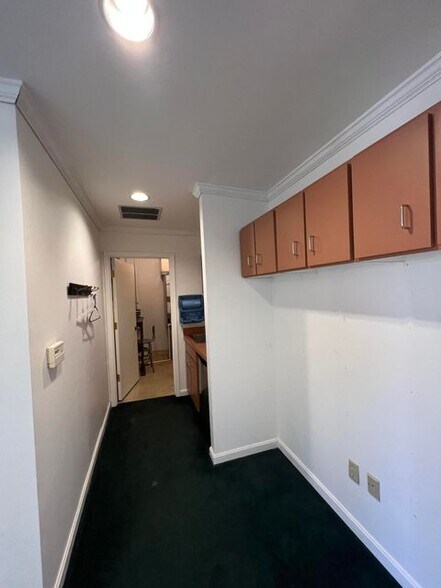 More Photos Of 230-236 Thomas More Pky, Crestview Hills Medical For Lease