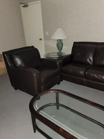 More Photos Of 27 Hospital Ave, Danbury Medical For Lease