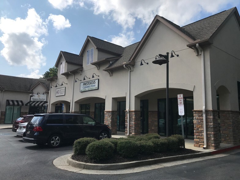 More Photos Of 2655 N Cobb Pky, Kennesaw Storefront For Lease