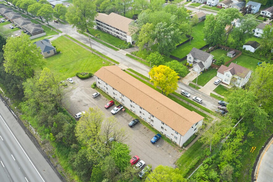 More Photos Of 888 Rosamond Ave, Akron Apartments For Sale