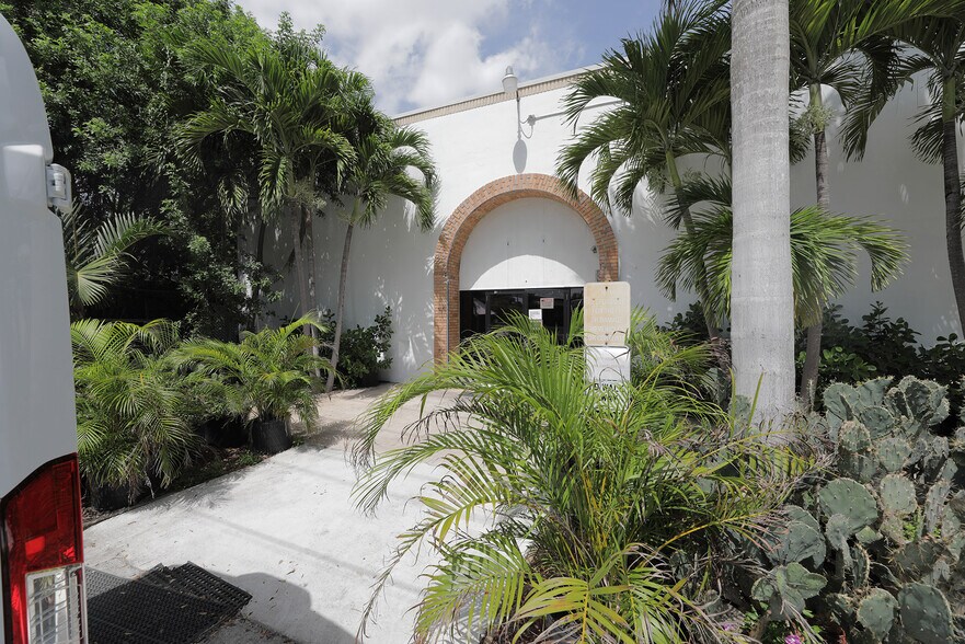More Photos Of , Miami Unknown For Sale